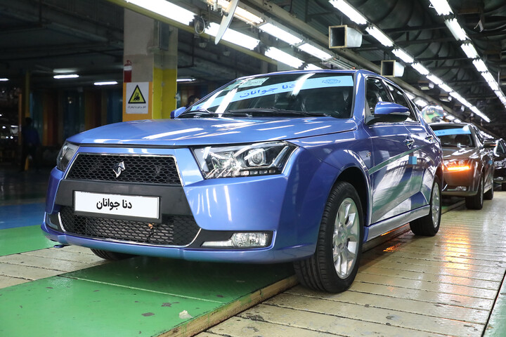 2 خودرو دنا جوانان و تارا جدید روی خط تولید ایران خودرو