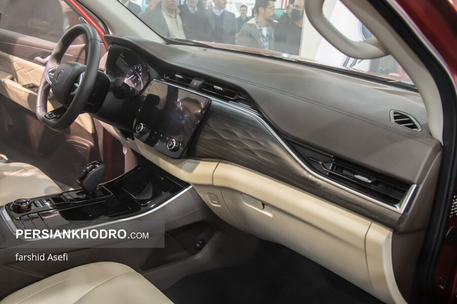 لئو ام ایکس ۸