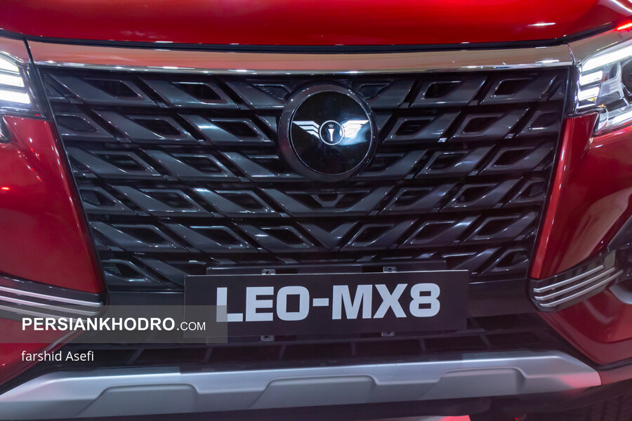 لئو ام ایکس ۸