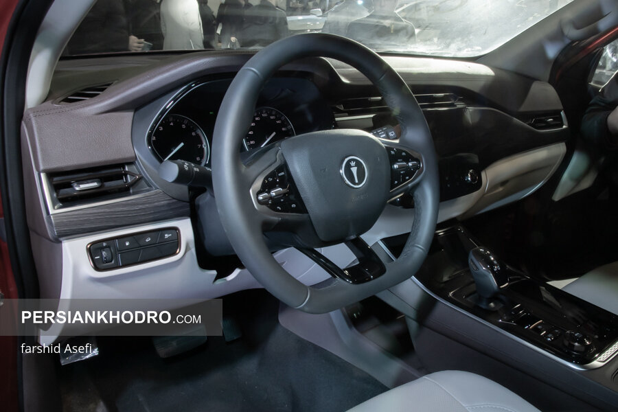 لئو ام ایکس ۸