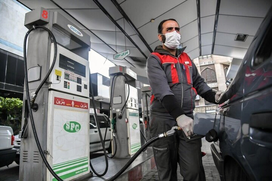 وزیر نفت: مردم به شایعات افزایش قیمت بنزین توجه نکنند