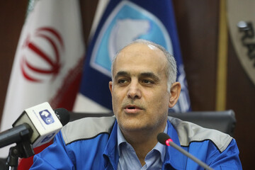 خودرو برقی تولید شده ایران خودرو به تایید وزیر صمت رسید / تامین قطعات «ری را» از پاییز امسال آغاز می شود