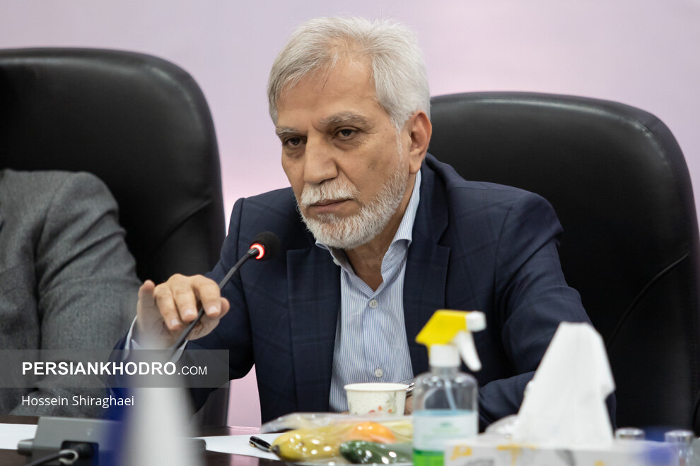 وجود دستهای پنهان پشت پرده برای نابودی صنعت خودروسازی کشور / شورای رقابت، سرچشمه زیان خودروسازان