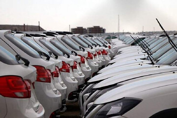 ریزش‌ قیمت ها در بازار خودرو تا چه زمانی ادامه دارد؟
