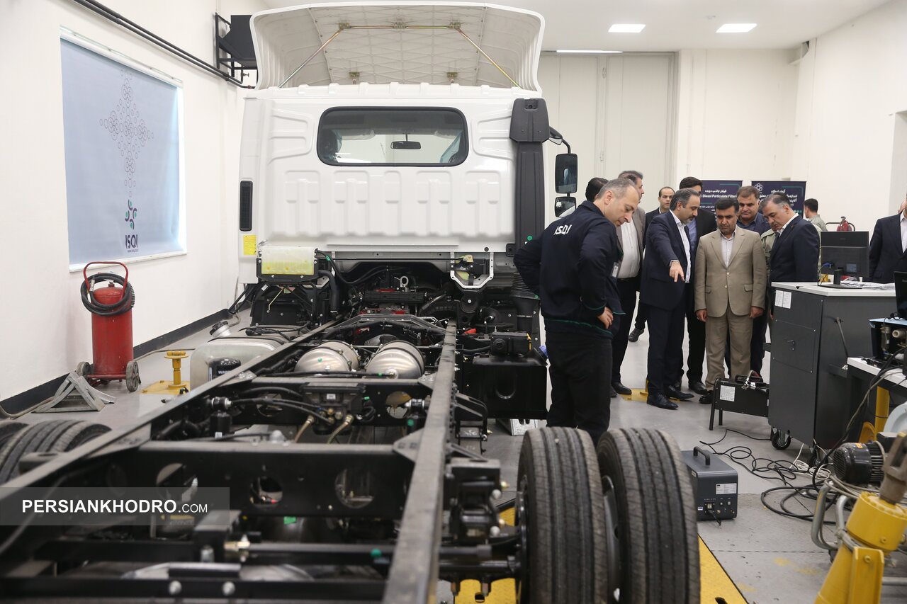 بازدید رئیس سازمان حفاظت محیط زیست از مرکز آزمون isqi