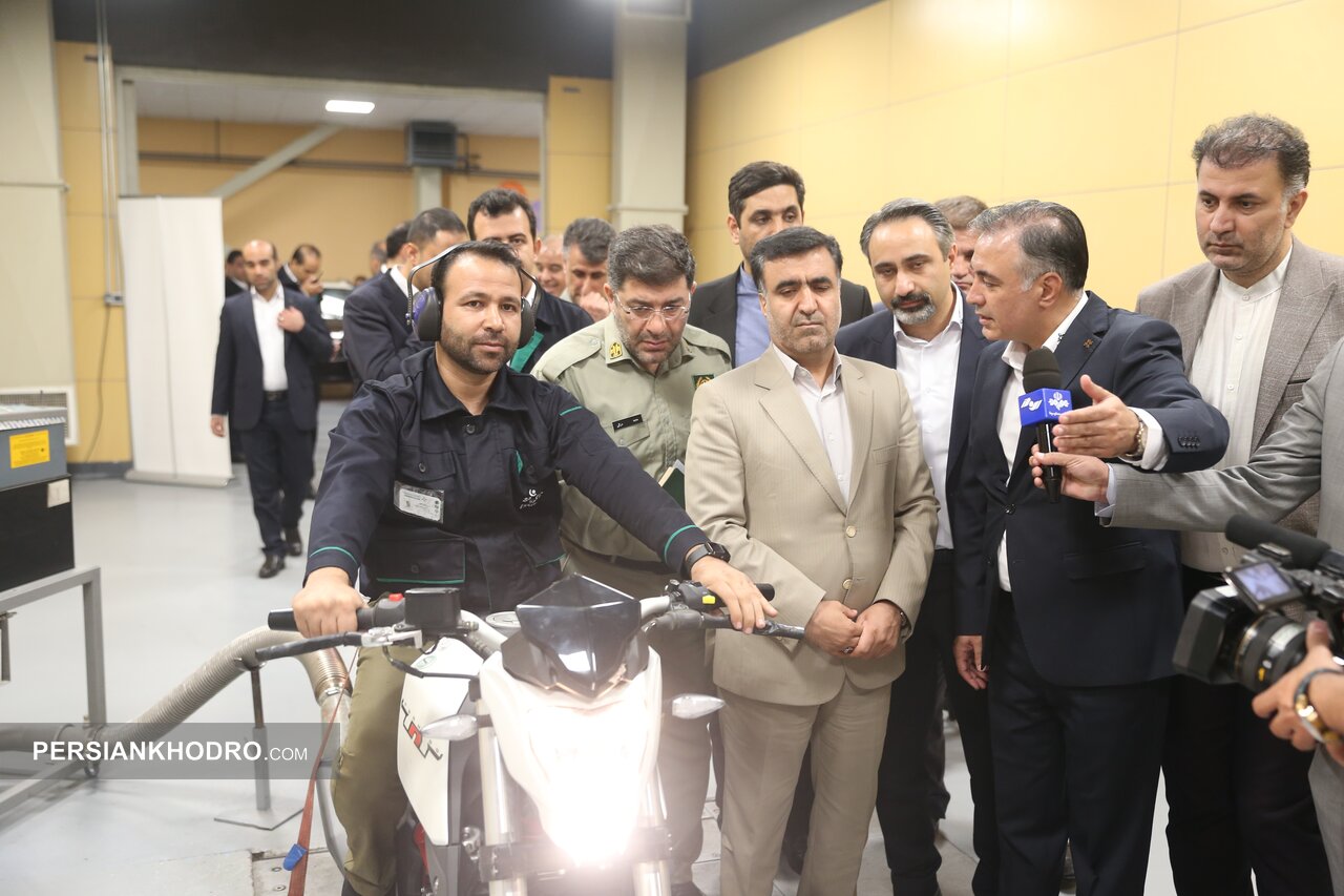 بازدید رئیس سازمان حفاظت محیط زیست از مرکز آزمون isqi