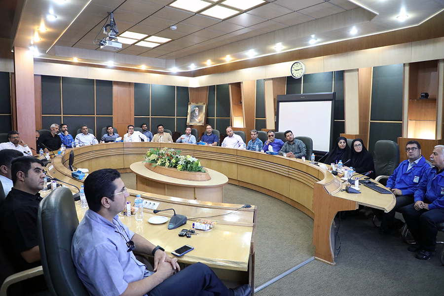 کارگاه آموزشی آشنایی با آپشنها و فیچرهای روز دنیا برای خودرو