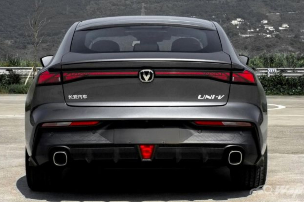 چانگان یونی وی