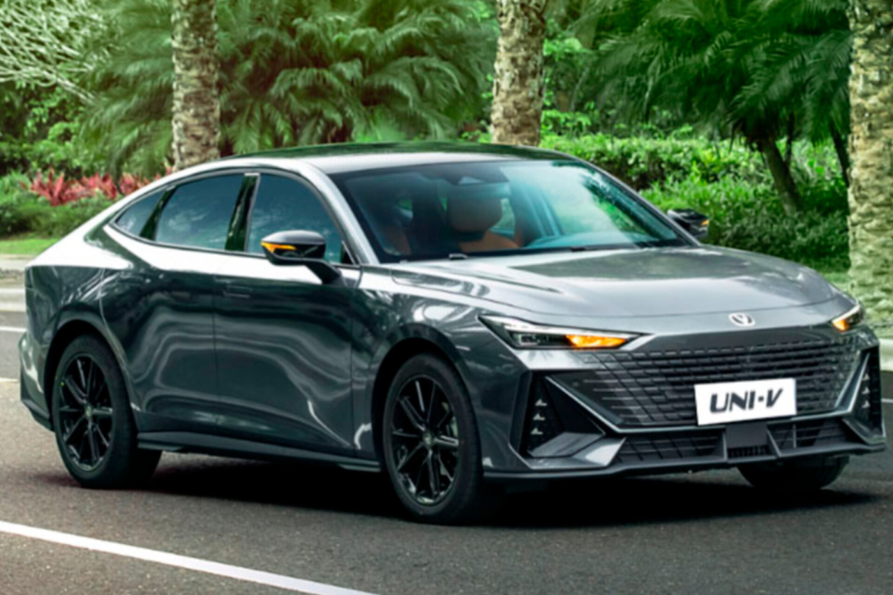 چانگان یونی وی