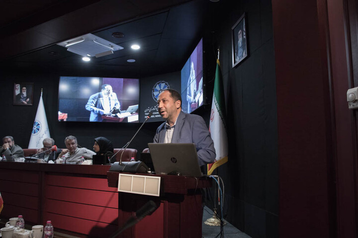 جلیل هاشمی مدیر شرکت اسنا در همایش روایت یک شکست در اتاق بازرگانی