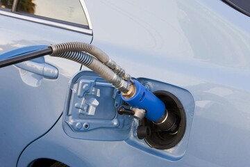 تدبیر دولت برای مقابله با ناترازی بنزین و بهینه‌سازی مصرف سوخت چیست؟ / دوگانه سوز کردن خودروها، سریع ترین راهکار کاهش مصرف بنزین