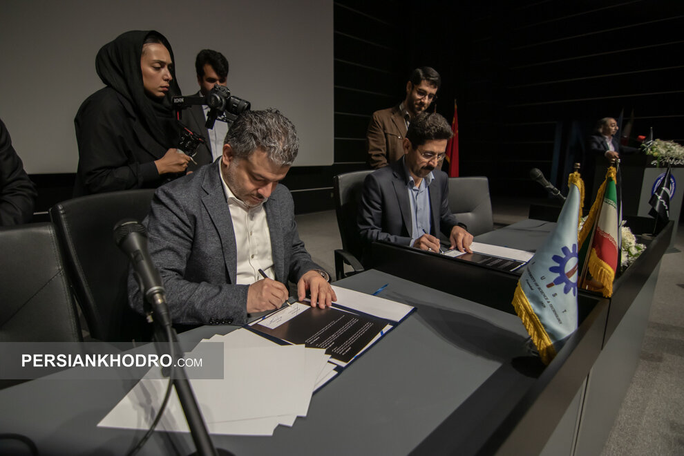 امضای تفاهم نامه همکاری علمی و فناوری بین کرمان موتور و دانشگاه علم و صنعت ایران