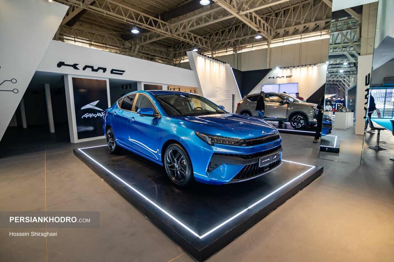 غرفه کرمان موتور