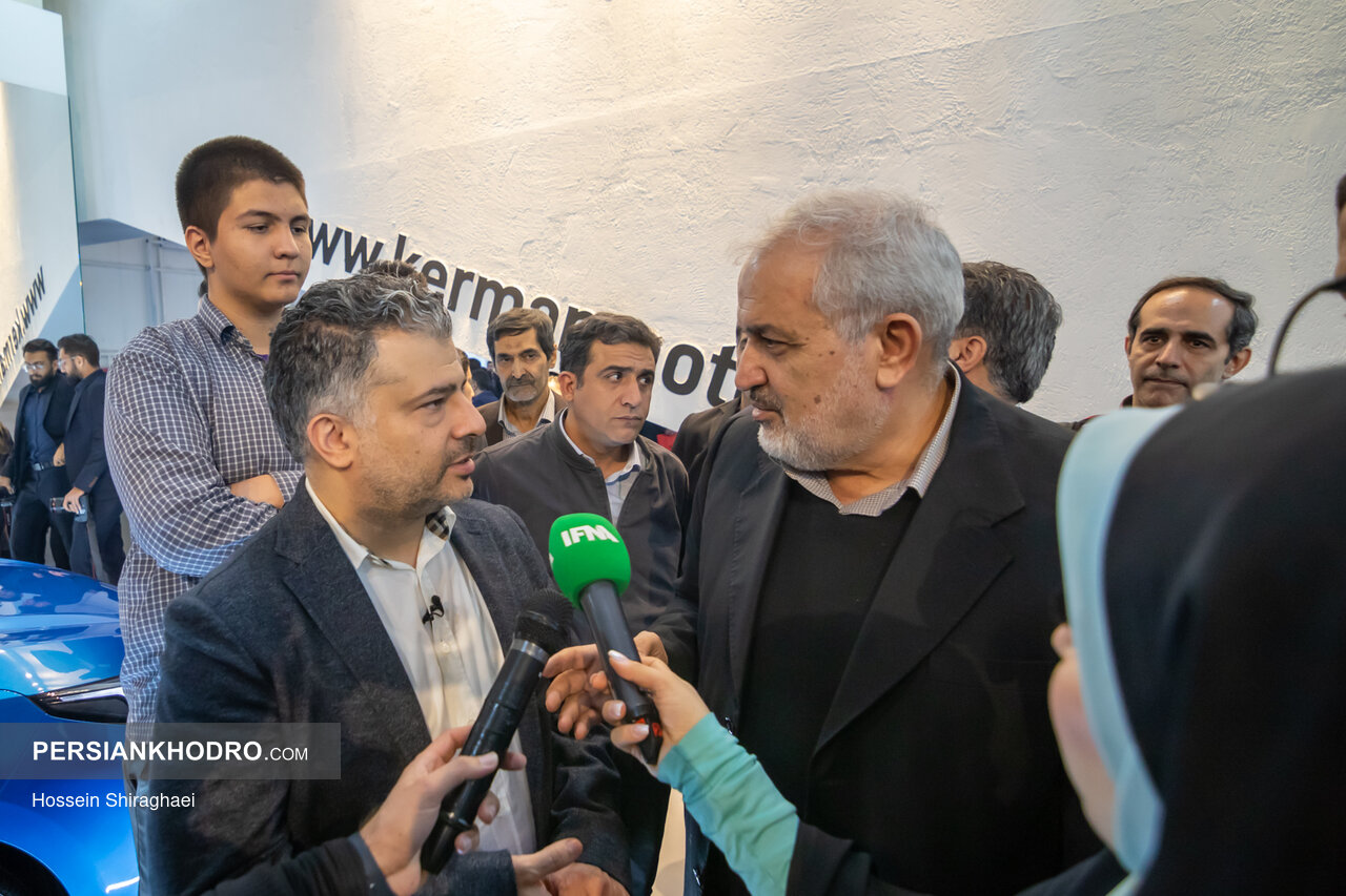 وزیر صنعت در کرمان موتور
