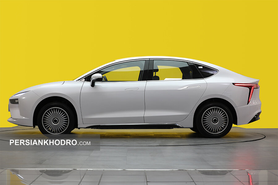 تاکسی برقی ایران خودرو