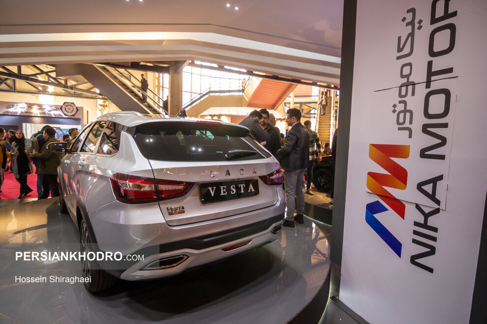 لادا وستا کراس لادا وستا کراس