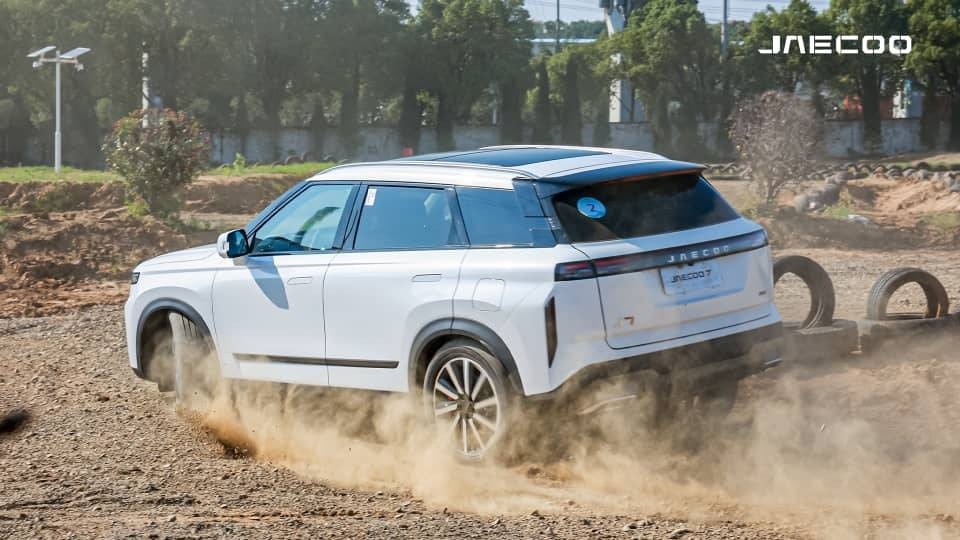 خودرو جیکو J7