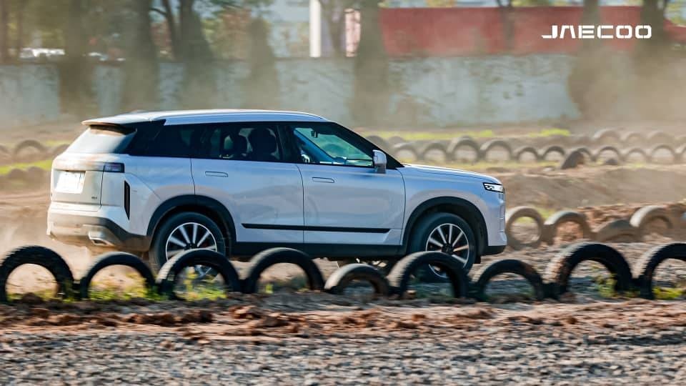 خودرو جیکو J7