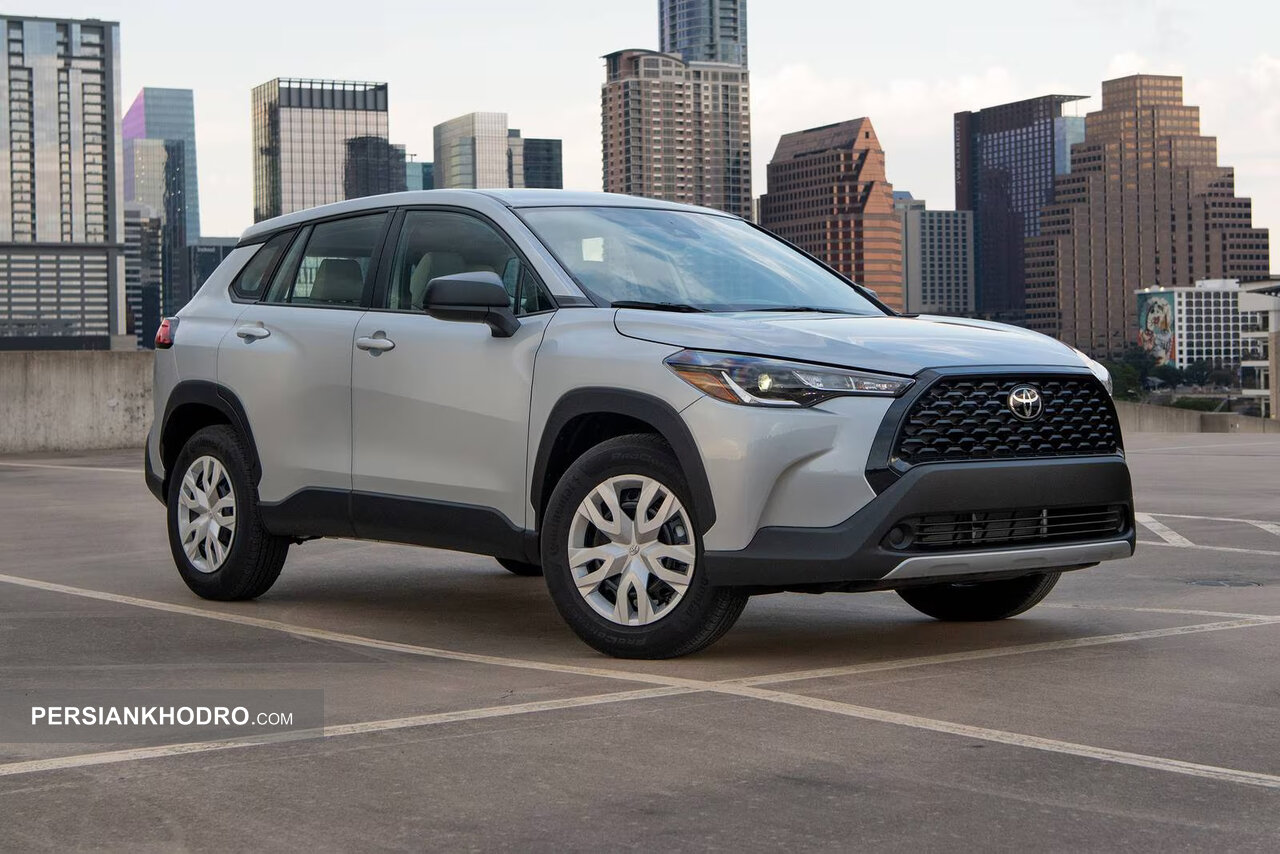 تویوتا کرولا یاریس