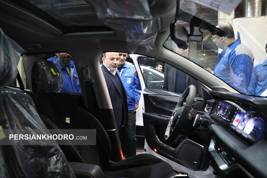 ایدرو از ایران‌ خودرو حمایت می‌کند / مسیر برون رفت از زیان انباشته خودروسازان، تجدید ارزیابی دارایی‌هاست