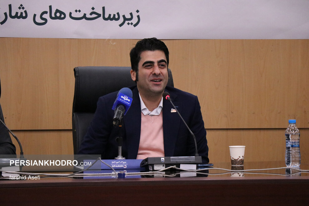 تصمیم غیرکارشناسی واردات خودرو برقی فرسوده، چه هزینهای را به کشور تحمیل میکند؟