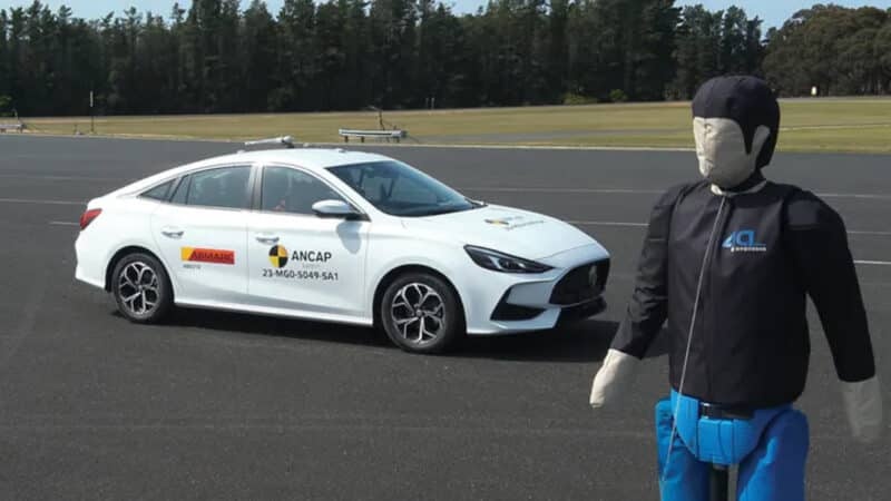 تست تصادف خودرو ام جی MG GT تست تصادف خودرو ام جی MG GT