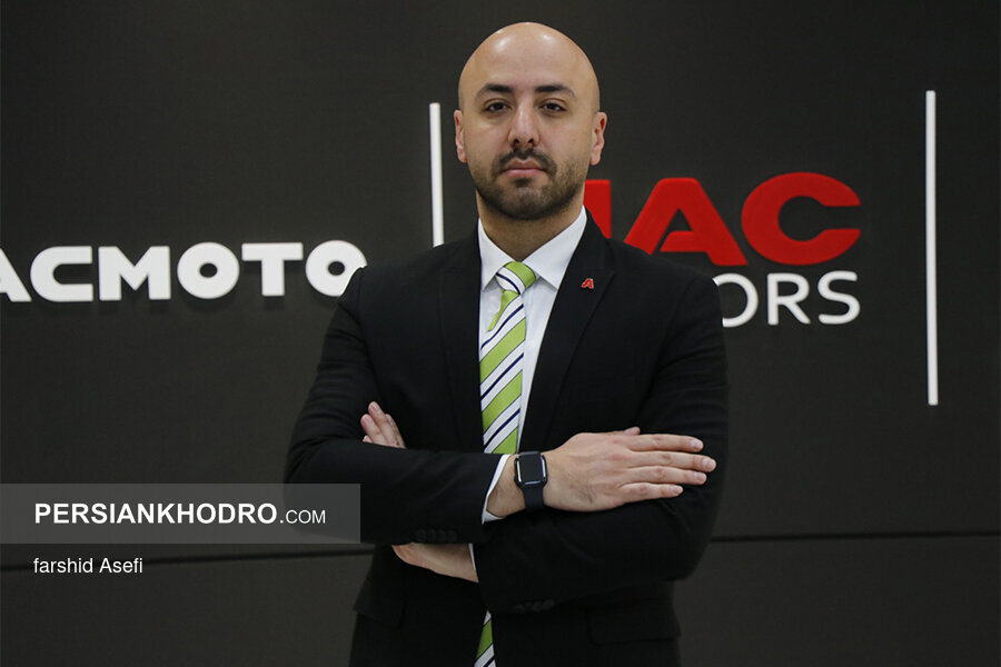 علیرضا نیک رفتار