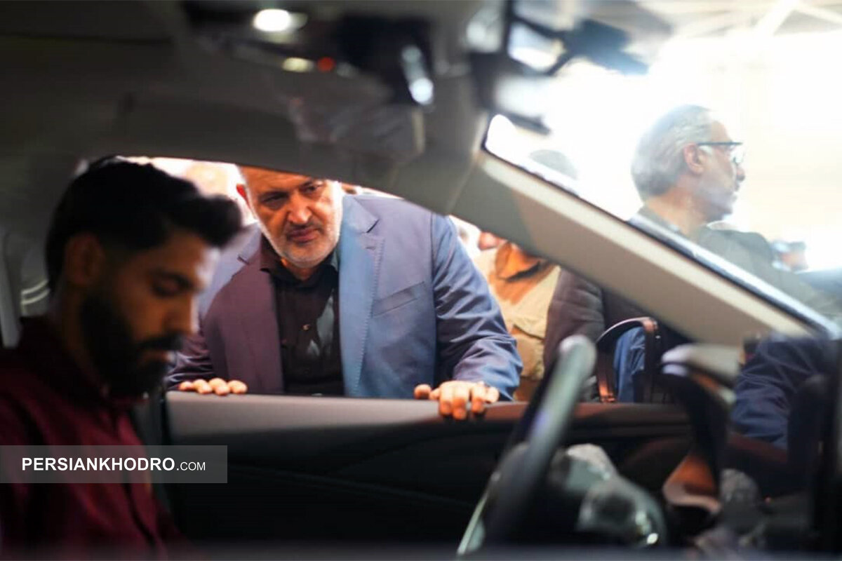 وزیر صنعت در کرمان موتور