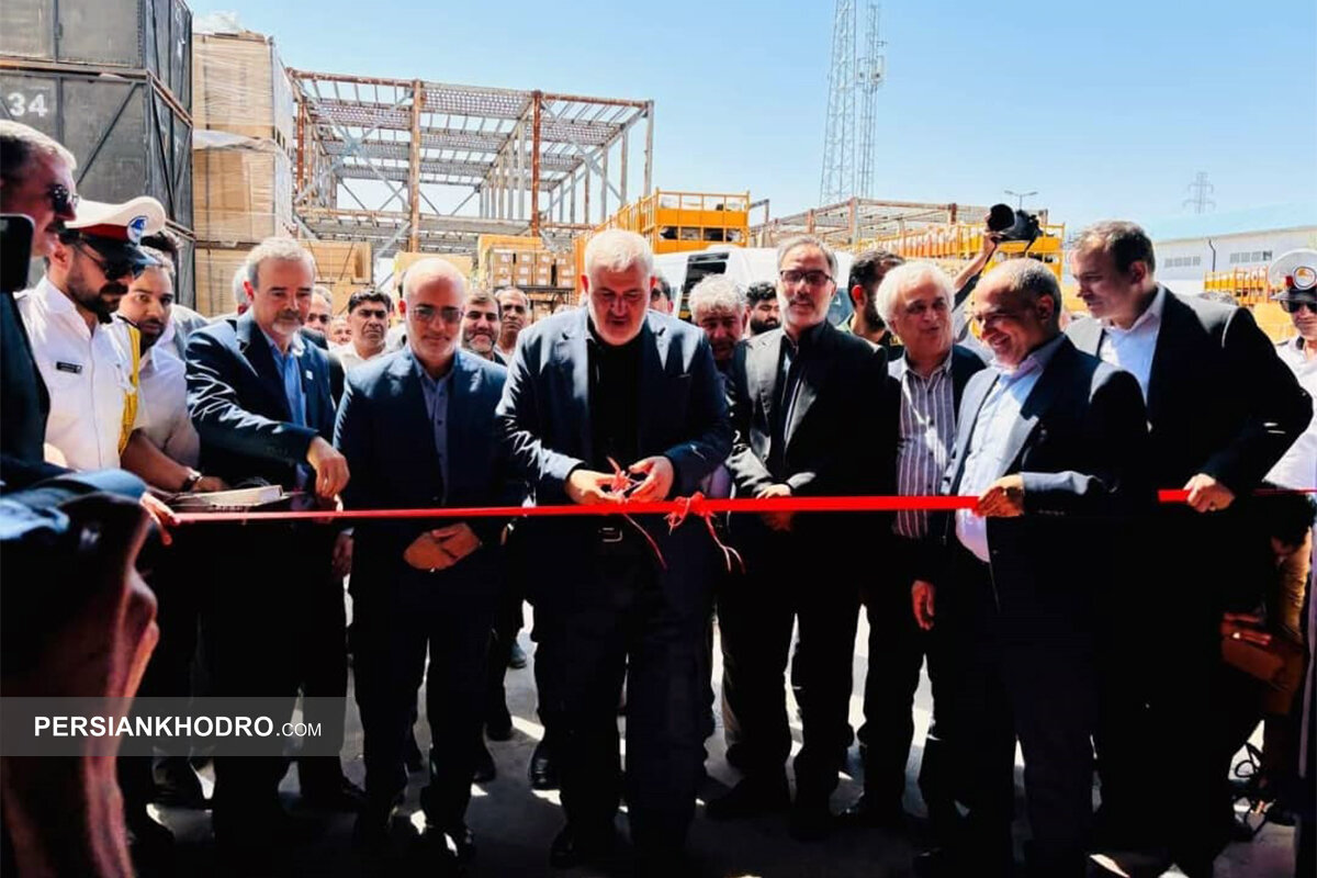 وزیر صنعت در کرمان موتور