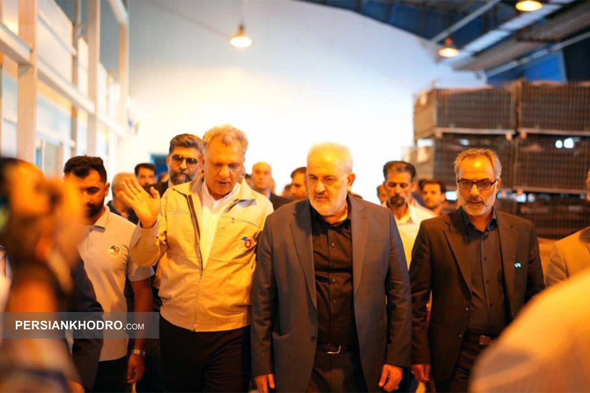 وزیر صنعت در کرمان موتور