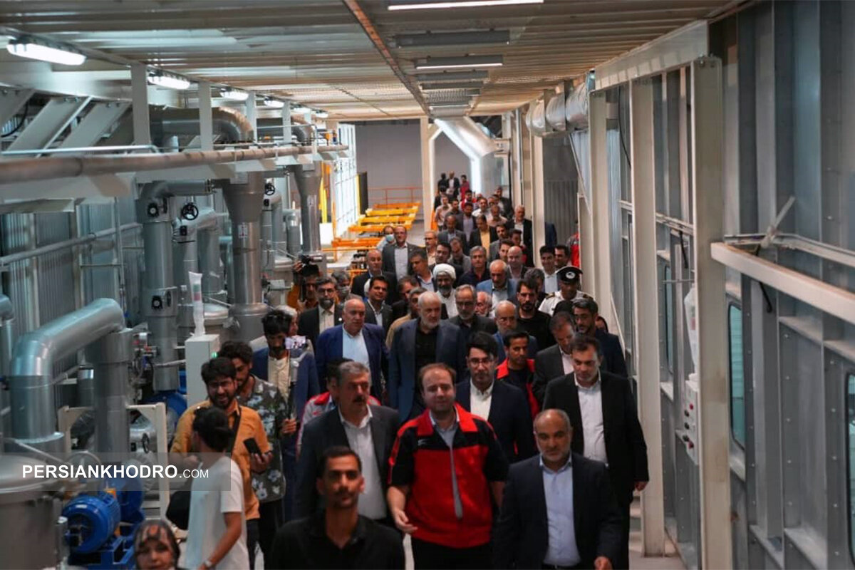 وزیر صنعت در کرمان موتور