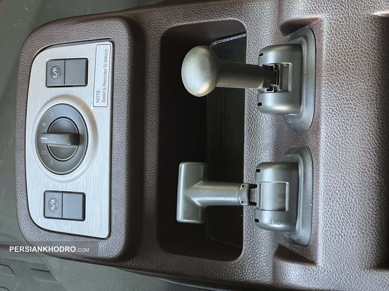 کامیون کشنده آرتا KX۵۲۰