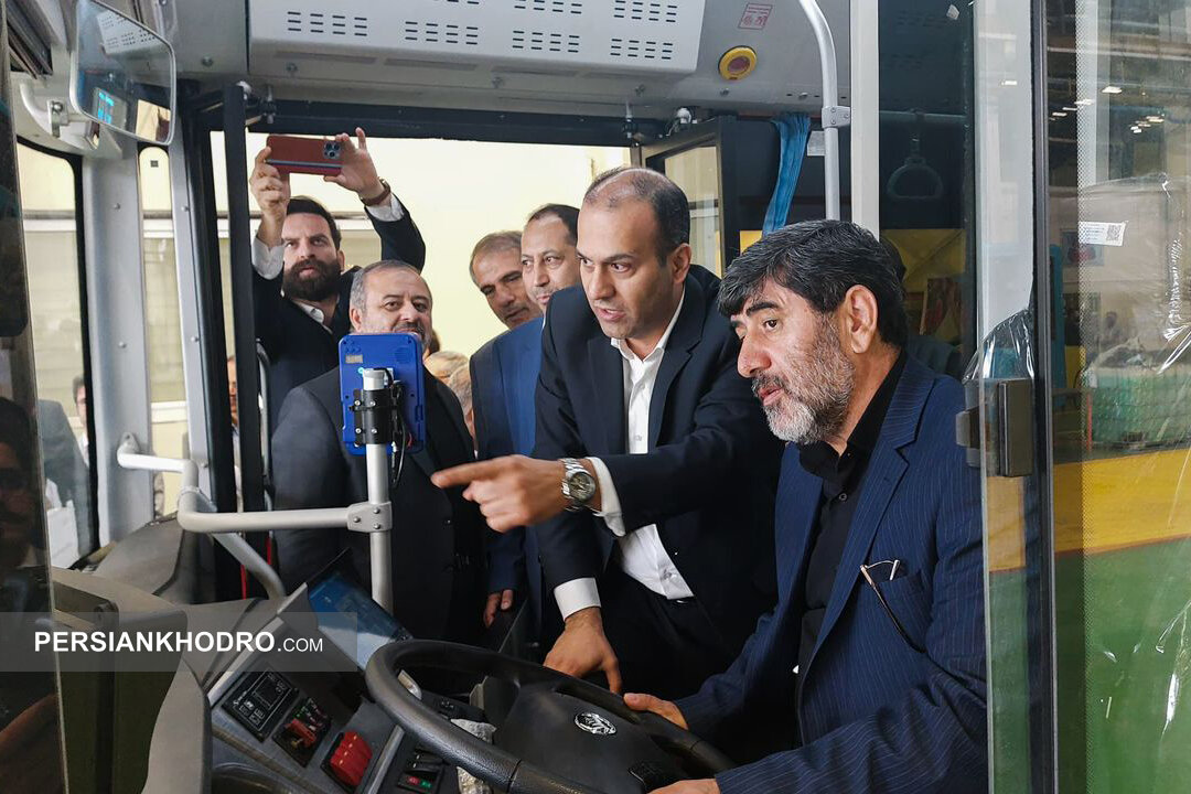 به زودی؛ خط تولید اتوبوس‌های بین شهری در اسنا افتتاح می شود / استاندار آذربایجان شرقی در اسنا