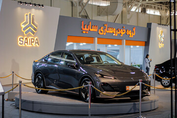 مانور خودروهای جدید برقی سایپا در نمایشگاه بین المللی تهران 