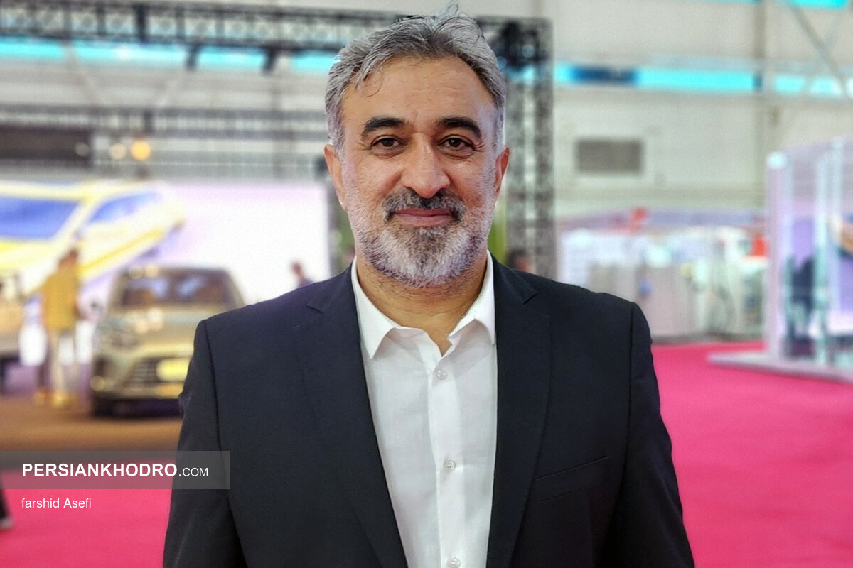 بهمن حسین زاده