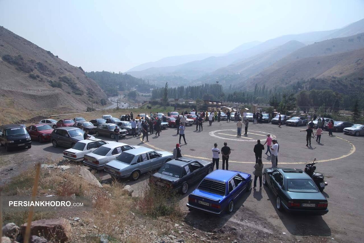 خودروهای کلاسیک و اسپرت بامو