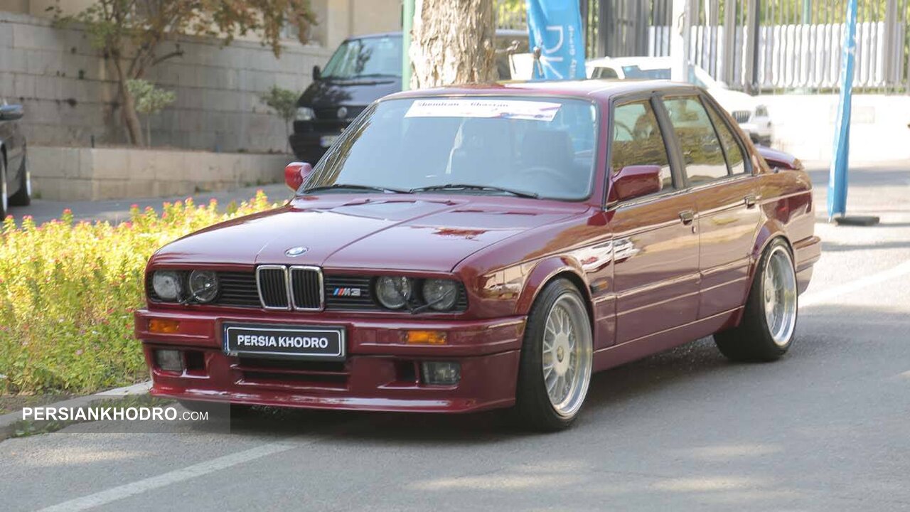 خودروهای کلاسیک و اسپرت بامو