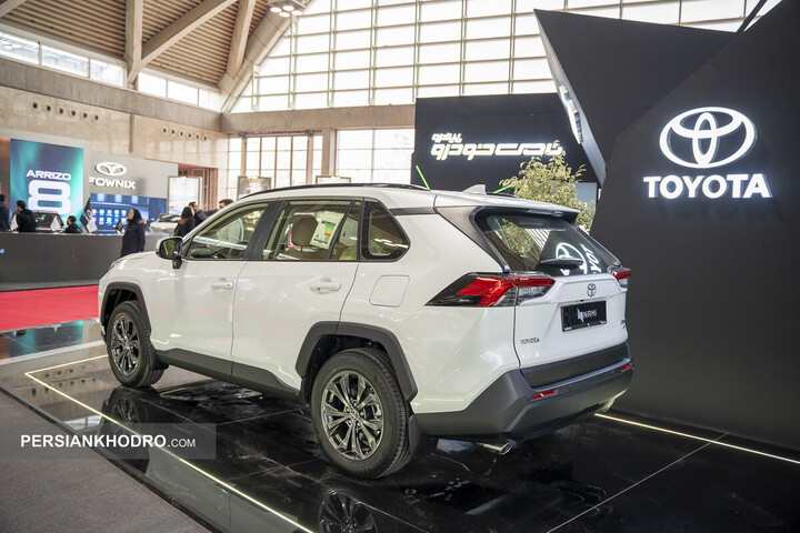 تویوتا راو4