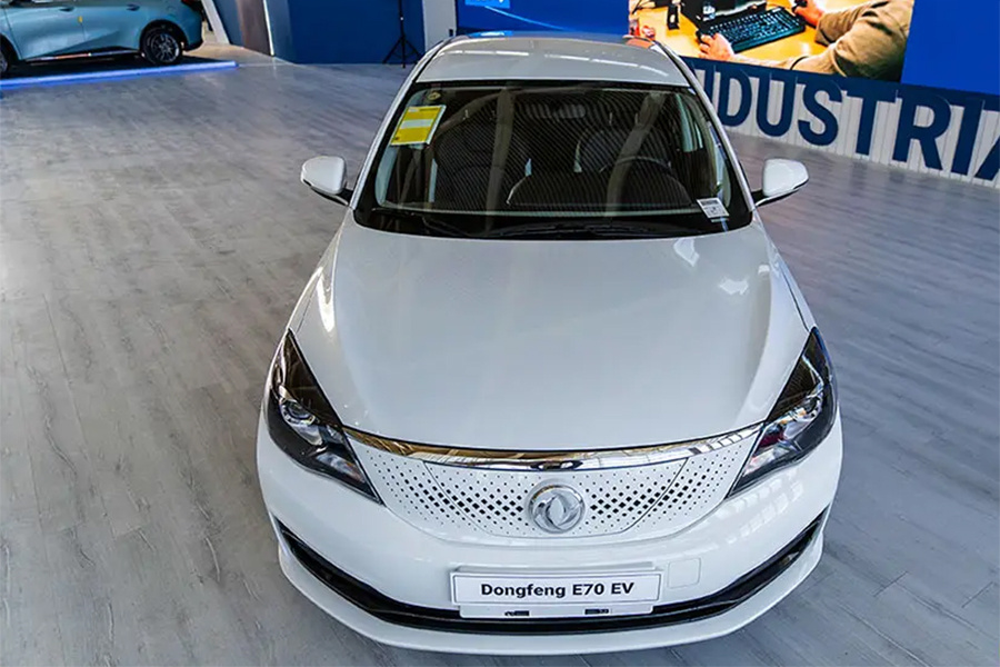 دانگ فنگ E۷۰