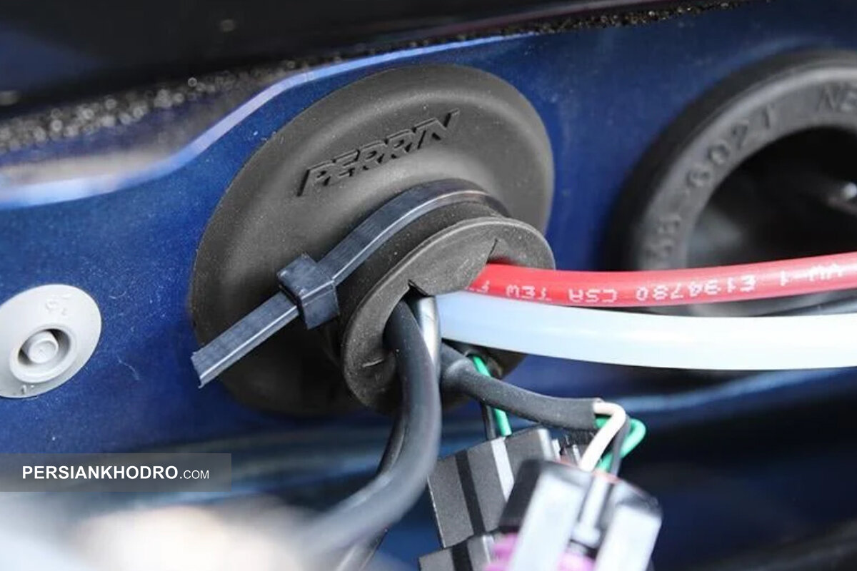 علت نشت آب بخاری زیر پای راننده چیست؟ + 7 تا از دلایل نشتی آب رادیاتور بخاری زیر پای راننده را بشناسید