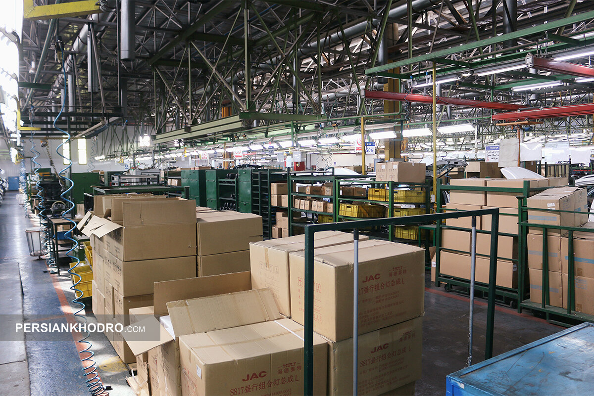 انبار قطعات کرمان موتور