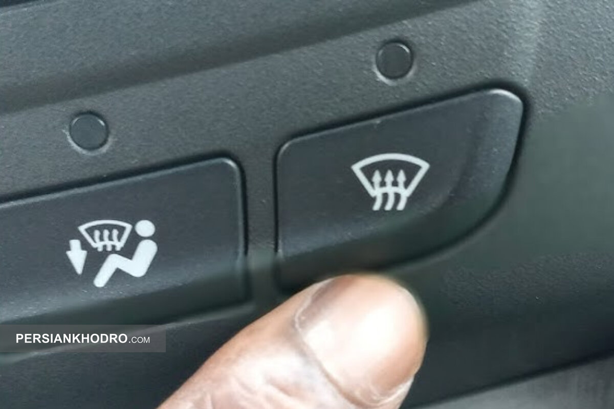 راههای جلوگیری از بخار شیشه ماشین + چطور بخار شیشه ماشین را رفع کنیم؟