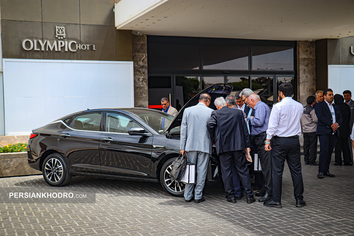 سمینار آموزشی «آشنایی با عملکرد خودروهای برقی» کرمان موتور