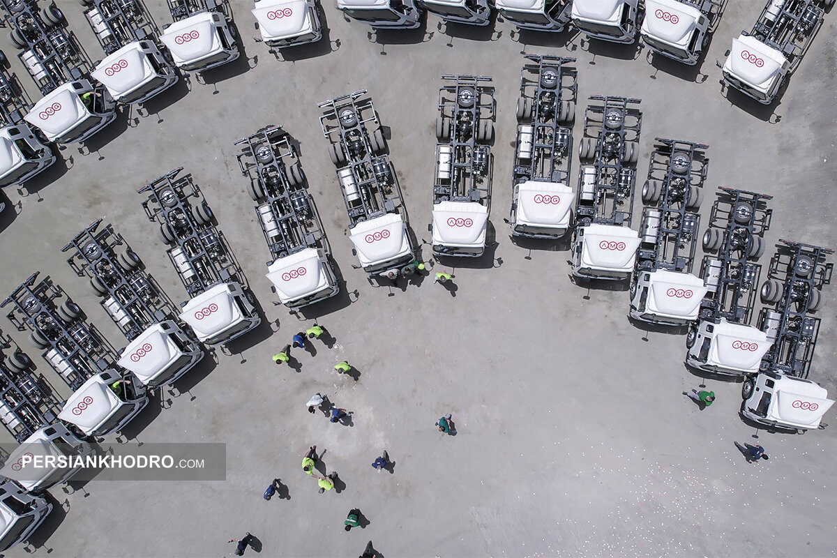 تحویل کامیونت آترا 6 تن به یک شرکت آب معدنی