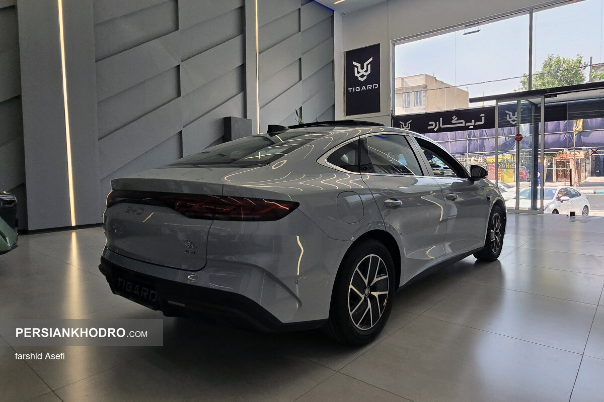 بی وای دی چین L