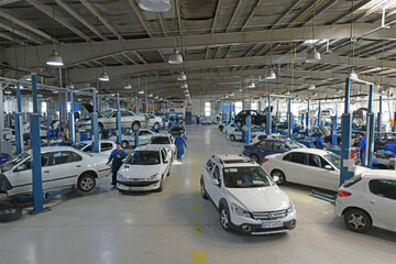 روزانه چه تعداد خودرو در شبکه نمایندگی های ایران خودرو پذیرش می شود؟