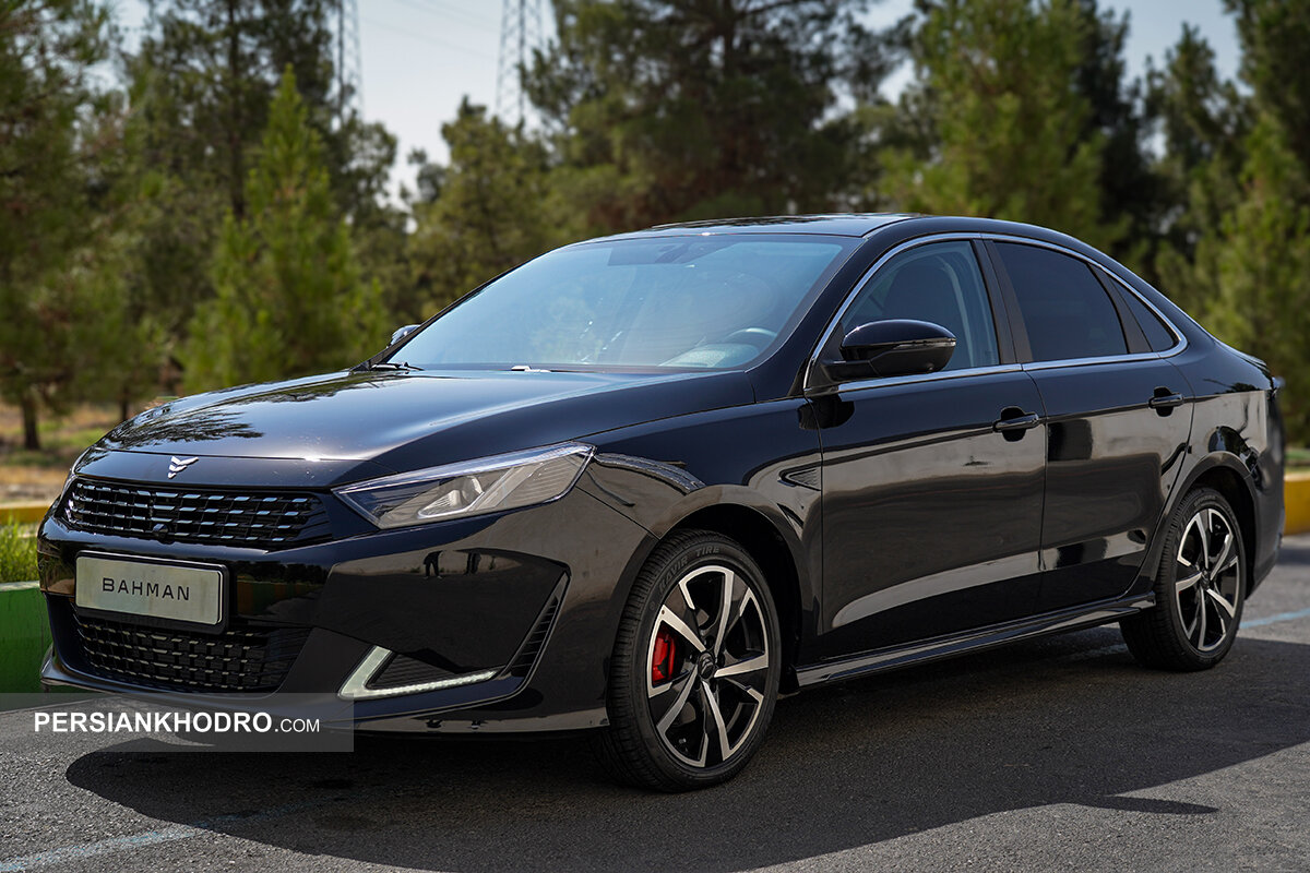 مزایده بزرگ بهمن‌موتور؛ عرضه مستقیم محبوب‌ترین خودروهای سواری در مهر ۱۴۰۴