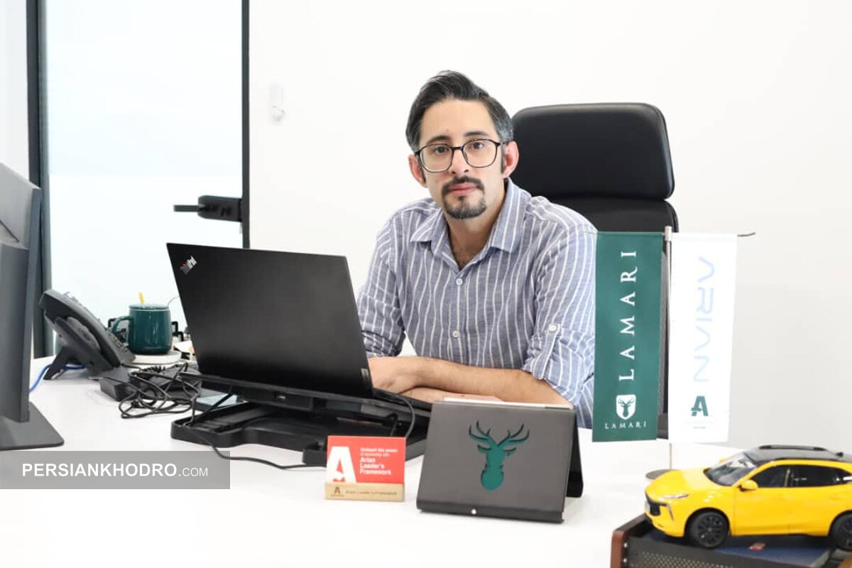 سینا جلالی