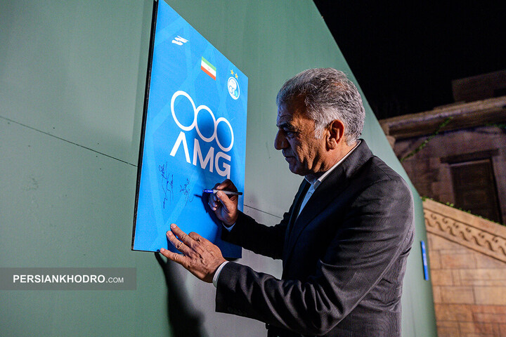 بیژن طاهری در مراسم رونمایی از خودروهای جدید آرتابان-شهریور1404