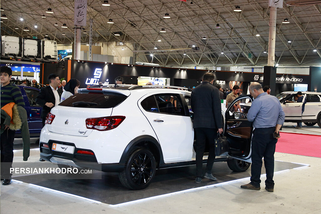 ظلم به خودروسازان